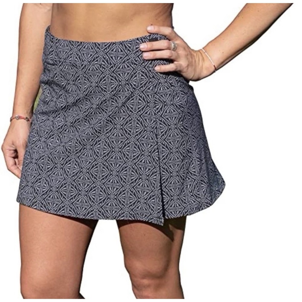 Ripskirt Hawaii Pearl Baltic Black Geometric Print Wrap Skirt Length 1 Beach M